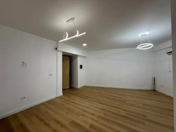 Tirane, shitet apartament 2+1 Kati 1, 93 m² 190.000 € (DON BOSKO PRANE VIVA MARKET)  UNA62125