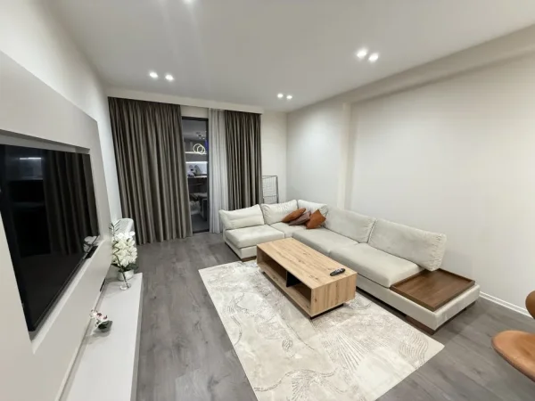 Tirane, jepet me qera apartament 2+1+Ballkon Kati 3, 80 m² 700 € (Kompleksi ASL)