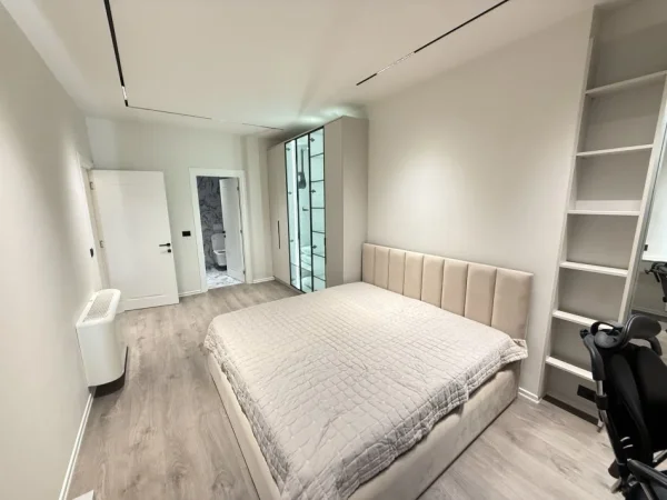 Tirane, jepet me qera apartament 2+1+Ballkon Kati 3, 80 m² 700 € (Kompleksi ASL)