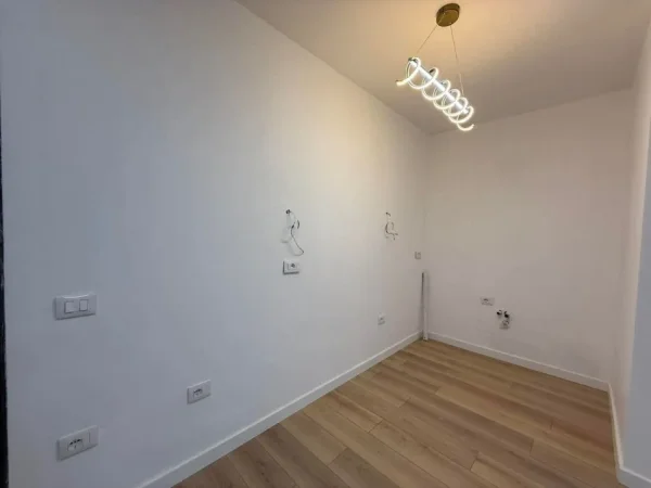 Tirane, shitet apartament 1+1+Ballkon Kati 1, 65 m² 140.000 € (DON BOSKO PRANE VIVA MARKET)  UNA62115