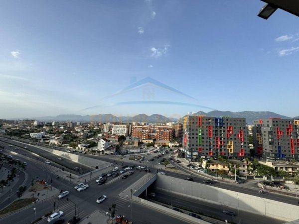 Tirane, jepet me qera apartament 1+1 Kati 8, 75 m² 400 € (Rruga Teodor Keko, Ales, Unaza e Re, Tiranë)