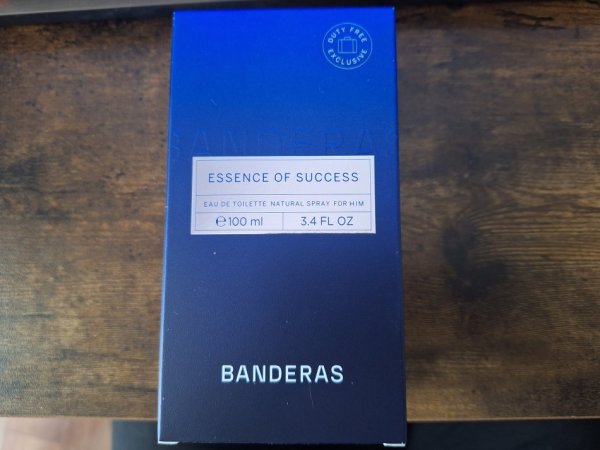 Tirane, shes Parfum Essence of success Banderas 20 €