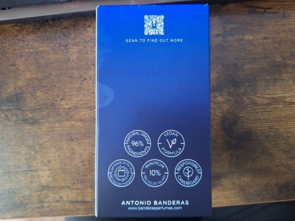 Tirane, shes Parfum Essence of success Banderas 20 €