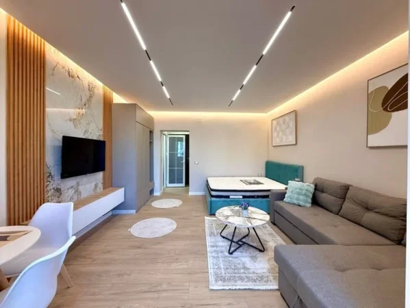 Tirane, shitet garsonier 1+1 , 40 m² (rruga barrikadave)