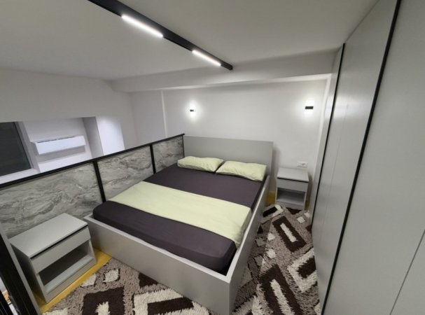 Tirane, jepet me qera apartament duplex Dublex Kati 0, 35 m² 400 € (Rruga Loni Ligori)