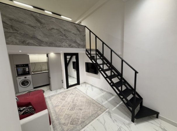 Tirane, jepet me qera apartament duplex 1+1 Kati 0, 35 m² 400 € (Rruga Loni Ligori)