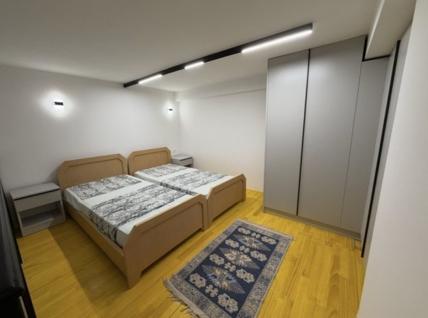 Tirane, jepet me qera apartament duplex 1+1 Kati 0, 35 m² 400 € (Rruga Loni Ligori)
