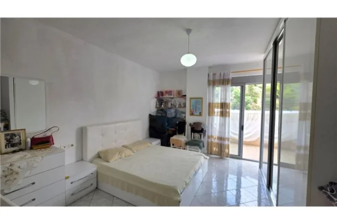 Vlore, shitet apartament 1+1+Ballkon Kati 9, 88.000 € 