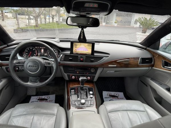 Fier, shes makine AUDI A7-3.0 Benzin + Gaz-2012-QUATRO-FULL OPTIONS Benzin+Gaz, e zeze automatik Klima 295.000 km 9.900 €