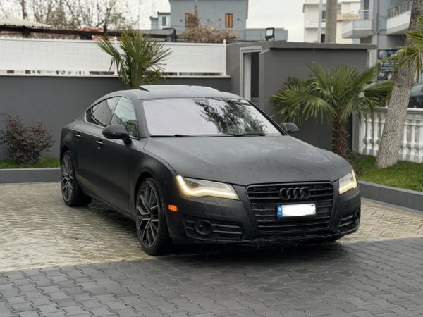Fier, shes makine AUDI A7-3.0 Benzin + Gaz-2012-QUATRO-FULL OPTIONS Benzin+Gaz, e zeze automatik Klima 295.000 km 9.900 €