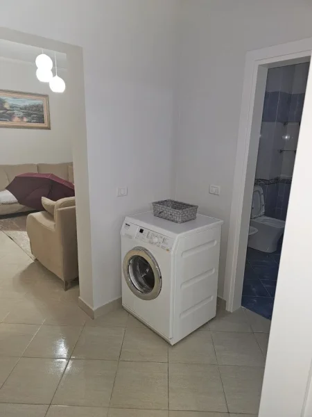 Tirane, Jap me qera apartament 2+1+Aneks+Ballkon Kati 2, 89 m² 600 € (Rrapo Hekali)