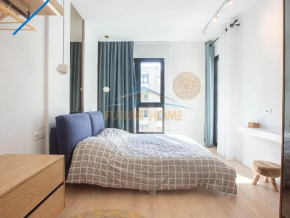 Tirane, jepet me qera apartament 1+1+Ballkon Kati 5, 75 m² 900 € (Square 21)