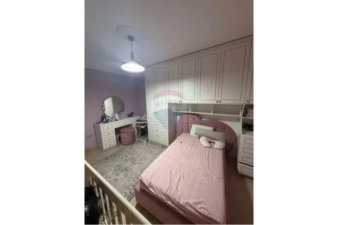 Tirane, shitet 3 Katshe , 400 m² 480.000 € (Sauk i Ri, Tiranë)