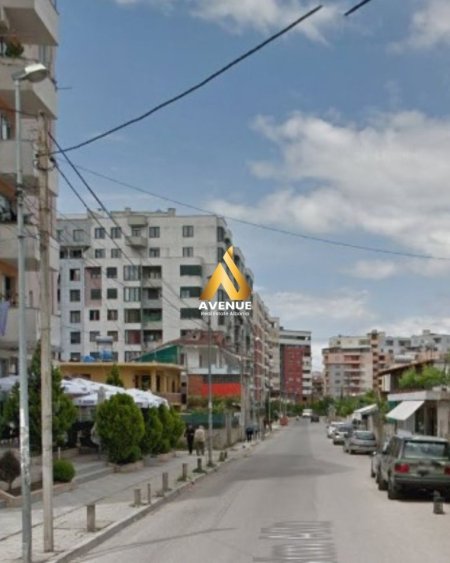 shitet apartament 2+1 Kati 2, 117 m² 195.000 € (Rruga Besim Alla)