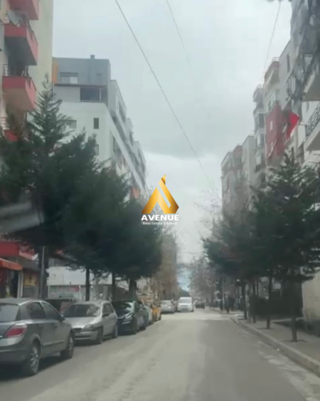 Tirane, shitet apartament 2+1+Ballkon Kati 2, 117 m² 195.000 € (Rruga Besim Alla)