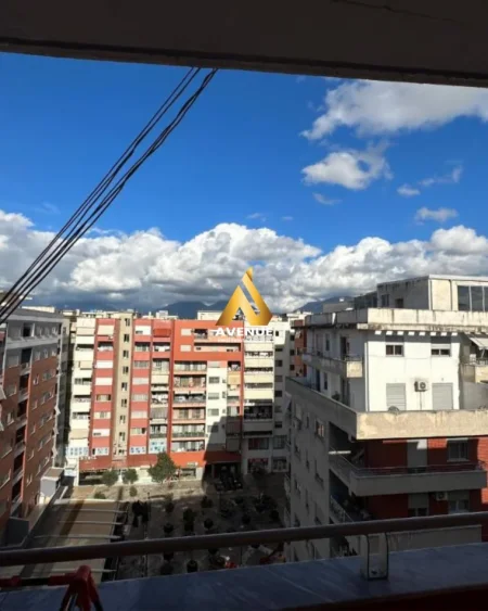 Tirane, shitet apartament 2+1+Ballkon Kati 2, 117 m² 195.000 € (Rruga Besim Alla)