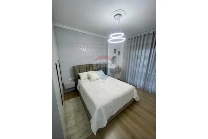 Tirane, shitet apartament 2+1+Ballkon Kati 4, 102 m² 169.000 € (Astir, Eja Studio)