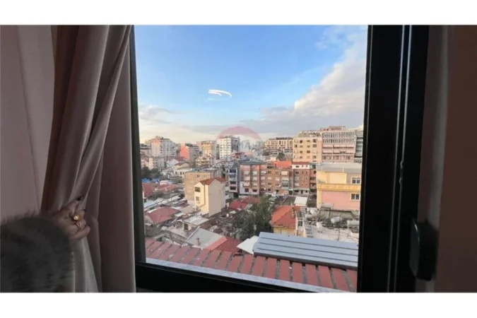 Tirane, jepet me qera apartament 1+1+Ballkon , 62 m² 550 € 