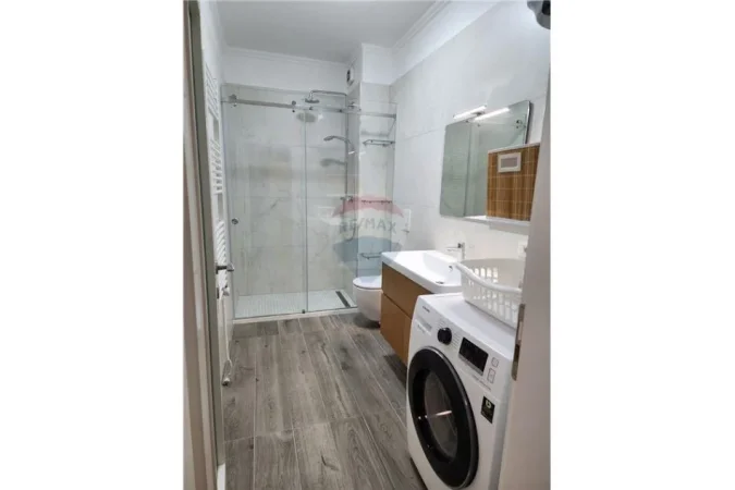 Tirane, jepet me qera apartament 2+1 , 89 m² 750 € 