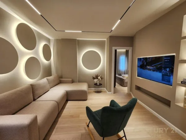 Tirane, jepet me qera apartament 1+1+Ballkon Kati 7, 60 m² 1.000 € (528132)