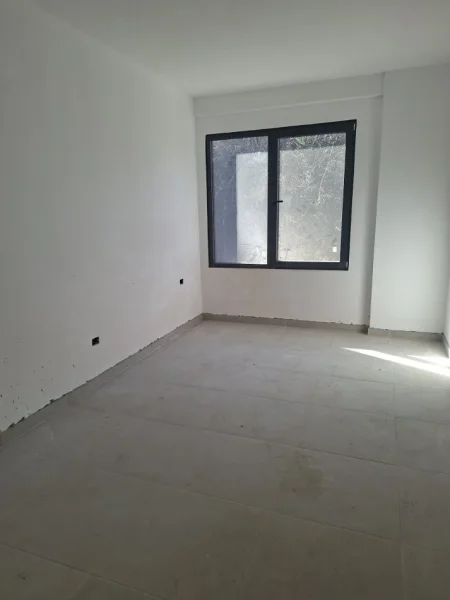📍SHITET APARTAMENT 3+1+2  RRUGA ELBASANIT 179.568 € (PALLATI BRIGADAVE)