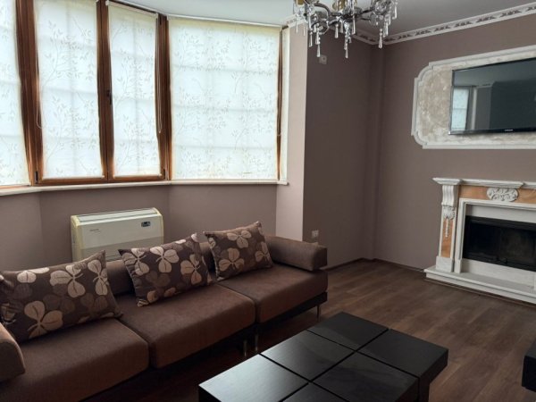 Tirane, jepet me qera Vile 3+1+Aneks+Ballkon Kati 2, 155 m² 2.000 € (Fshati Vishaj)