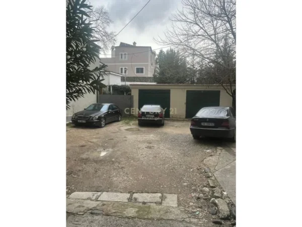 Tirane, shes apartament 3+1+Aneks+Ballkon Kati 7, 125 m² 380.000 € 