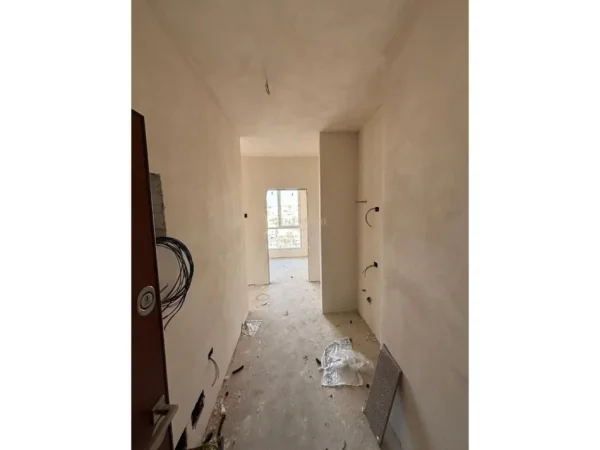 Tirane, shes apartament 3+1+Aneks+Ballkon Kati 6, 123 m²