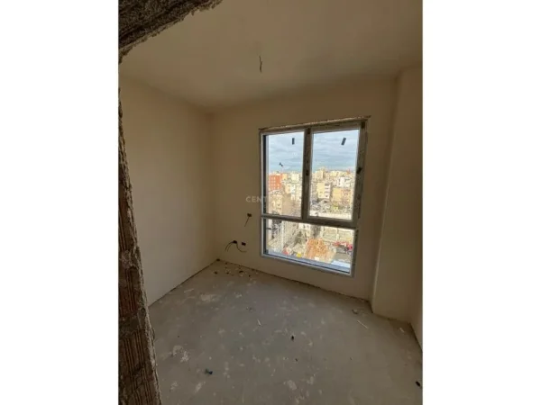 Tirane, shes apartament 3+1+Aneks+Ballkon Kati 6, 123 m²