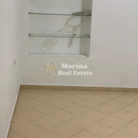 Tirane, jepet me qera ambjent biznesi Kati 0, 25 m² 350 € (Rruga Bardhyl)