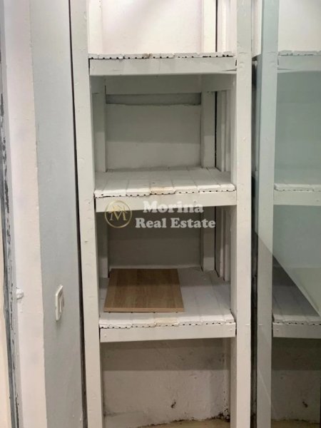 Tirane, jepet me qera ambjent biznesi Kati 0, 25 m² 350 € (Rruga Bardhyl)