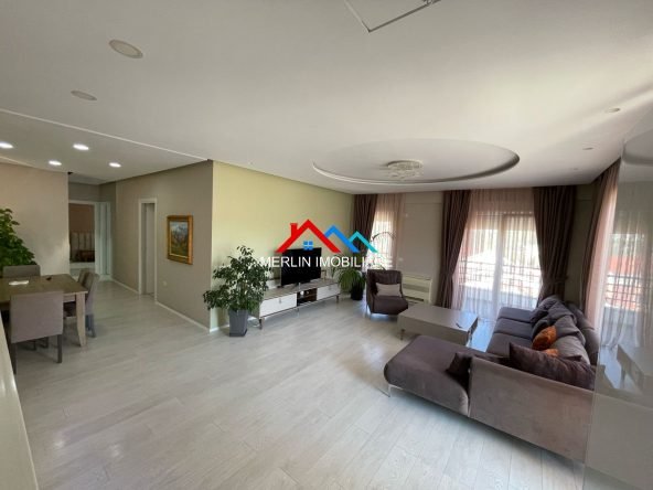Tirane, jepet me qera apartament 3+1+Ballkon Kati 4, 182 m² 1.400 € (RRUGA HAMDI SINA,LIQENI I THATE)
