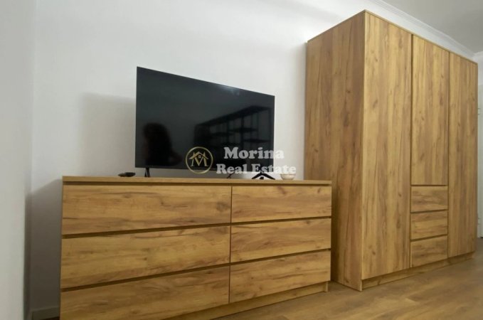 Tirane, jepet me qera apartament 1+1 Kati 5, 35 m² 500 € (Myslym Shyri)
