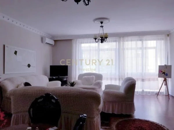 Tirane, shes apartament 2+1+Aneks+Ballkon Kati 2, 128 m² 280.000 € 