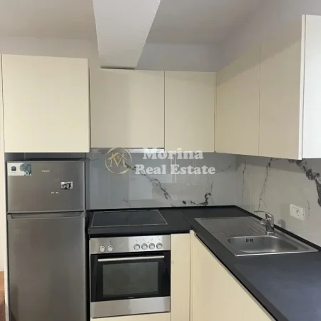 Tirane, jepet me qera apartament 1+1 Kati 1, 50 m² 350 € (Ali Demi)