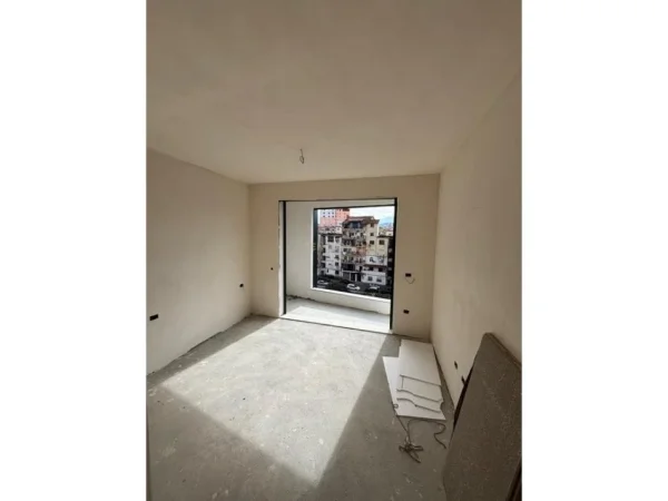 Tirane, shitet apartament 2+1 Kati 5, 106 m² 255.182 € (Ali Demi)