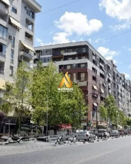Tirane, shitet apartament 1+1 Kati 5, 100.000 € 
