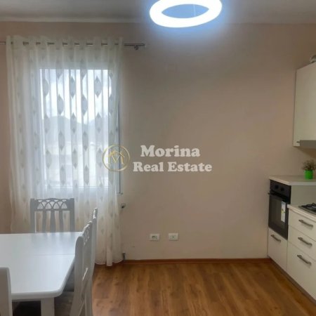 Tirane, jepet me qera apartament 2+1 Kati 2, 130 m² 550 € (Fresku)