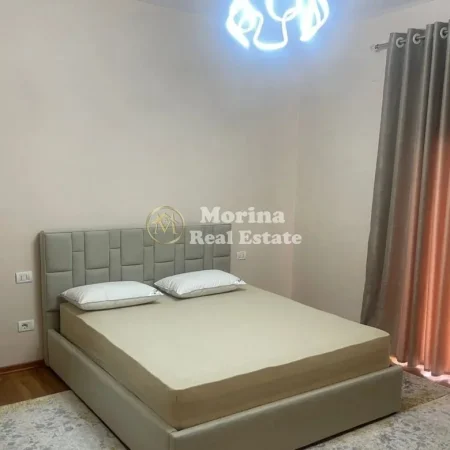 Tirane, jepet me qera apartament 2+1 Kati 2, 130 m² 550 € (Fresku)