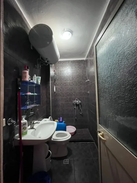 Tirane, shitet apartament 2+1+Ballkon Kati 3, 81 m² 210.000 € (Muhamet Gjollesha)