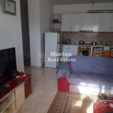 Tirane, jepet me qera apartament 2+1 Kati 6, 140 m² 300 € (Kamez)