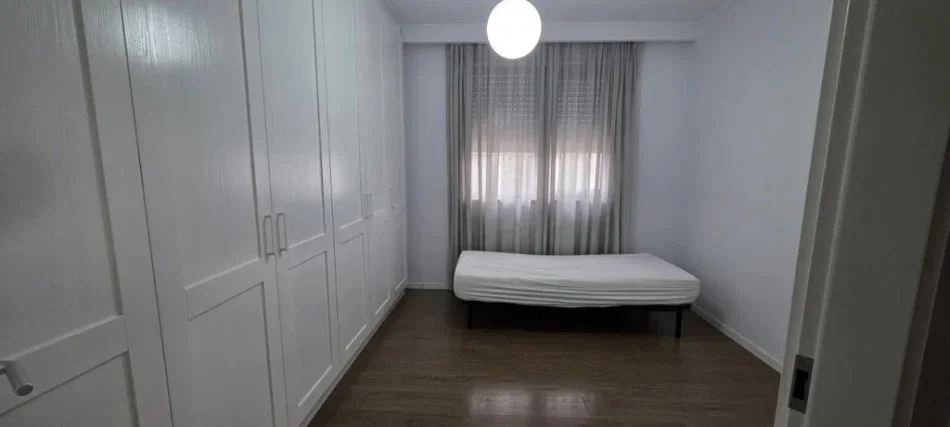 Tirane, jepet me qera apartament 2+1 Kati 6, 129 m² 851 € (Ish Parku)