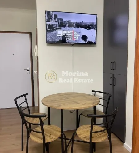 Tirane, jepet me qera apartament 1+1 Kati 5, 63 m² 600 € (Komuna e Parisit)