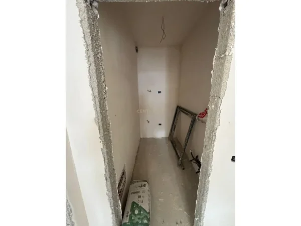 Tirane, shitet apartament 2+1 Kati 1, 104 m² 249.724 € (Ali Demi)