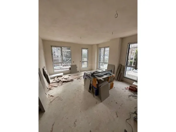 Tirane, shitet apartament 2+1 Kati 1, 104 m² 249.724 € (Ali Demi)