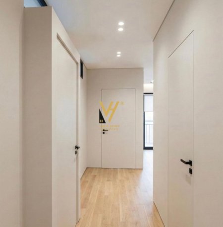 Tirane, jepet me qera ambjent biznesi Kati 0, 83 m² 1.600 € (LIQENI I THATE)