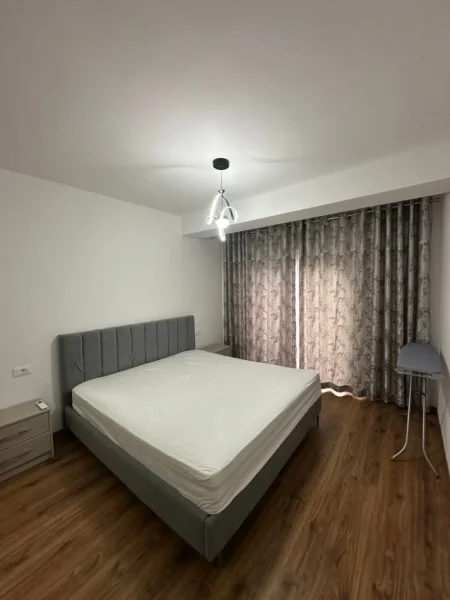 Tirane, jepet me qera apartament 1+1+Ballkon , 80 m² 7.800 € (Kodra 2)