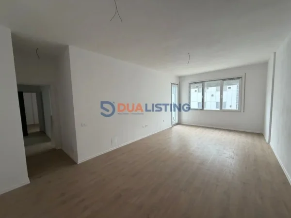 Tirane, shitet apartament 2+1 , 116 m² 96.000 € (Kamez)