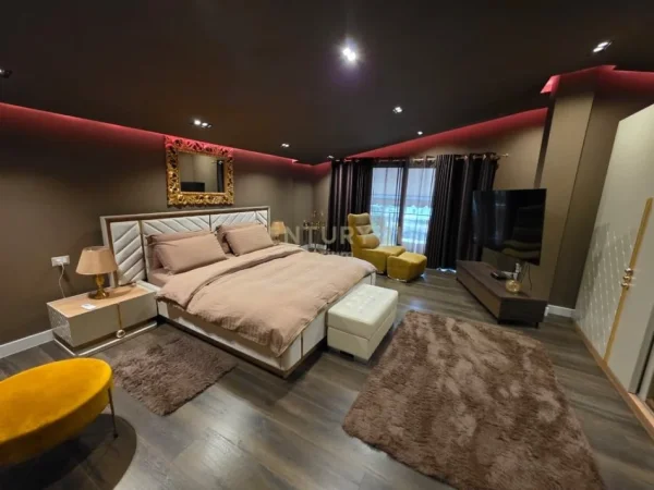 Tirane, jepet me qera Vile 3 Katshe Kati 3, 500 m² 3.500 € (Vilat Amerikane)