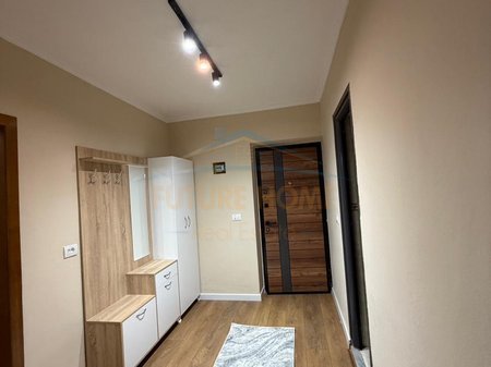 Tirane, jepet me qera apartament 2+1 Kati 2, 72 m² 550 € (Oxhaku)